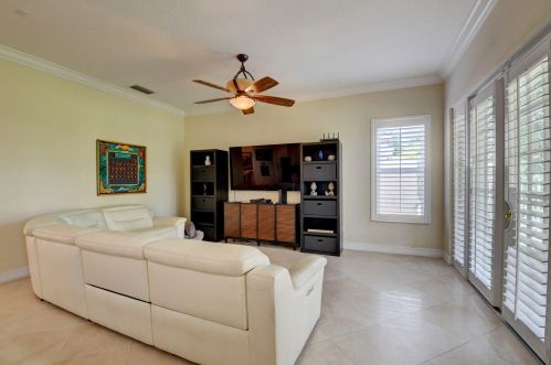 7883 Emerald Winds Cir, Boynton Beach FL 33473-7835 exterior