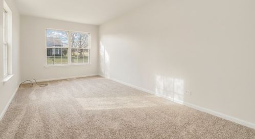 1715 Vlg Ct, Bull Valley IL 60014-2010 exterior