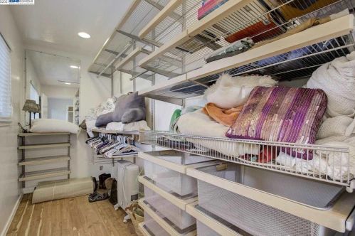 1875 Granada Dr, Concord CA 94519-1330 exterior