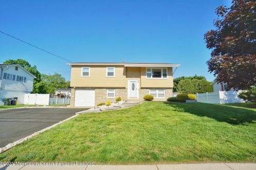 22 Lawrence St, Jackson Twp, NJ 08527-1146
