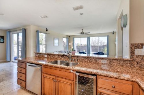 5046 Courtney Way, Folsom CA  95762-5478 exterior