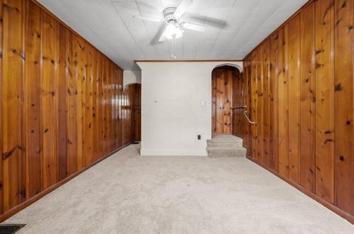 2123 Lloyd Ave, Pittsburgh PA 15218-1734 exterior