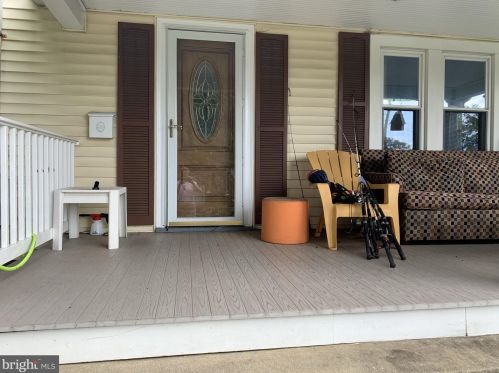 201 Highland Ave, Rockville, MD 20850-4136