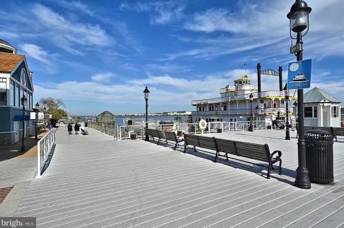 1125 Royal St, Alexandria VA 22314-4310 exterior