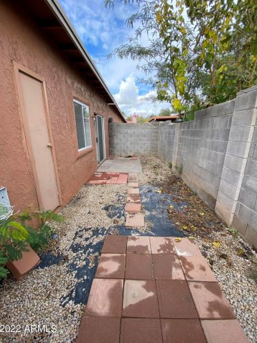 15601 27th St, Phoenix AZ 85032-3627 exterior