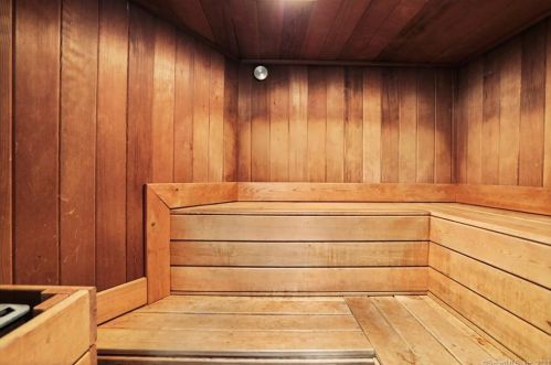 25 Grand St, Norwalk CT 06851-3521 exterior