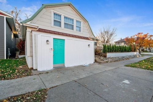 686 Duluth St, Saint Paul MN  55106-4710 exterior