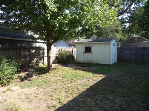 2265 Harrison Ave, Meskegon MI 49441-1325 exterior