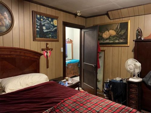 1633 Creedmoor Ave, Pittsburgh PA 15226-2439 exterior