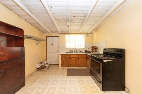 908 Atlanta Hwy, Gainesville GA 30501-6304 exterior