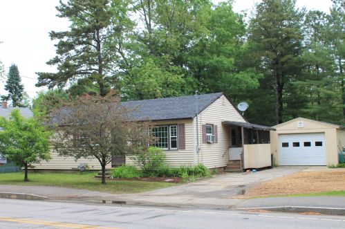 23 Canterbury Rd, Concord, NH 03301-5620