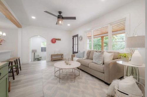 7202 15th St, Tampa FL  33610-1210 exterior