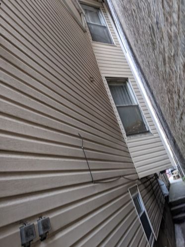 2451 Monticello Ave, Chicago IL 60618-6617 exterior