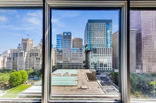 210 Pearson St, Chicago IL 60611-2363 exterior