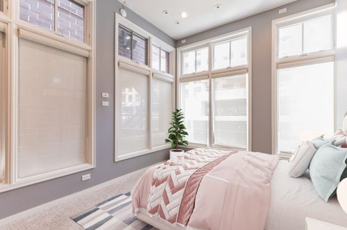 2725 Kenmore Ave, Chicago IL 60614-1305 exterior