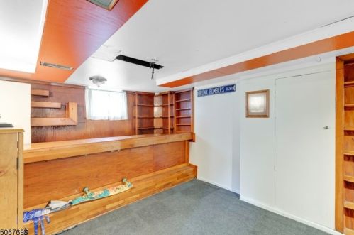 49 Ashby Ave, Livingston NJ 07039-2025 exterior