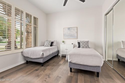 1642 Lynx Way, Chandler AZ 85249-3011 exterior