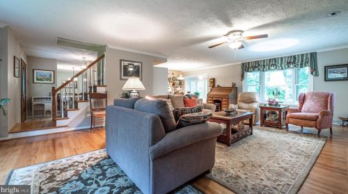 6714 Deer Spg Ln, Middletown MD 21769-6634 exterior