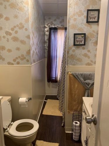 48 Palmer Ave, Springfield MA 01108-1009 exterior