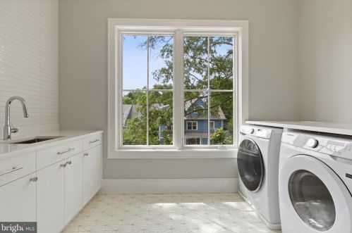 4929 Sherier Pl, Washington DC  20016-3319 exterior