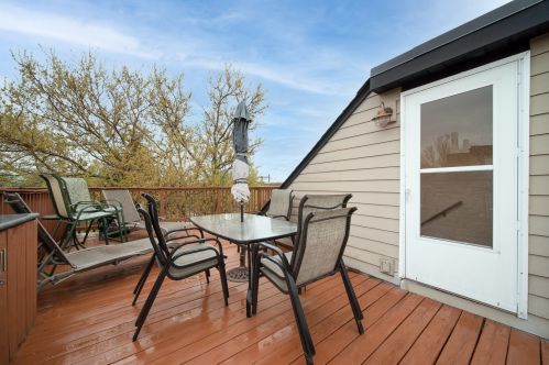 6417 Paulina St, Chicago IL  60626-4914 exterior