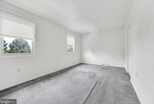 1739 Conard Rd, Lancaster PA 17602-1302 exterior