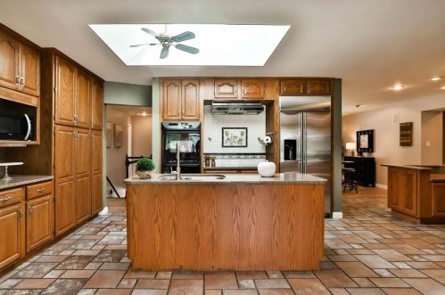 10101 Courtwick Dr, Saint Louis MO 63128-1613 exterior