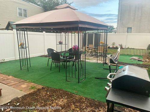 481 Miller St, Perth Amboy NJ 08861-3476 exterior