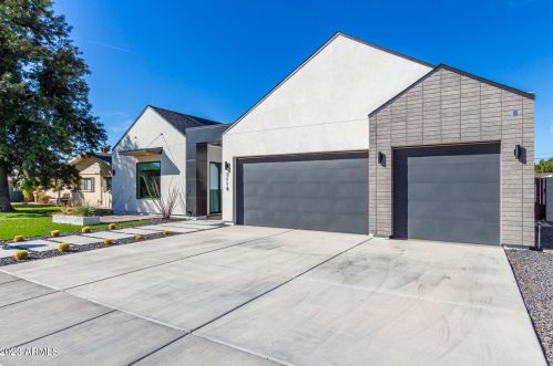 3118 42nd St, Phoenix AZ  85018-6418 exterior