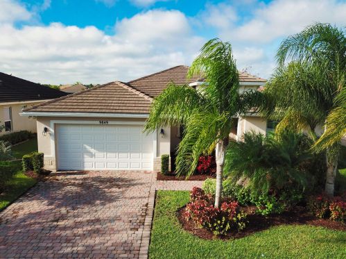 9849 Carrotwood Cir, Fort Pierce FL 34987-2478 exterior