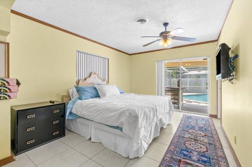 900 4 St, Boca Raton FL 33432-4201 exterior