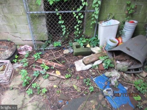 2419 Carlisle St, Philadelphia PA 19132-4018 exterior