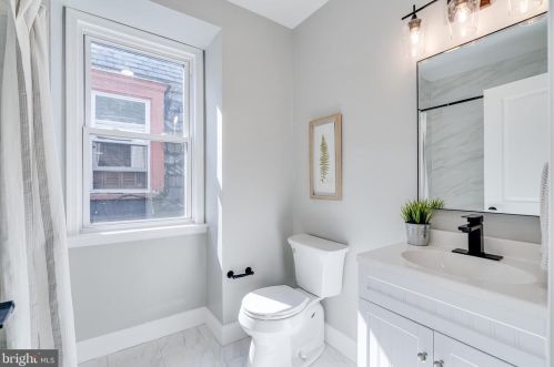 4425 Larchwood Ave, Philadelphia PA  19104-3915 exterior