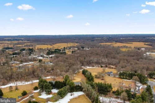 2 Granby Ct, Rockville MD 20855-1406 exterior