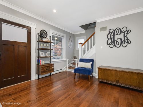 7136 Osceola Ave, Chicago, IL 60631-1047