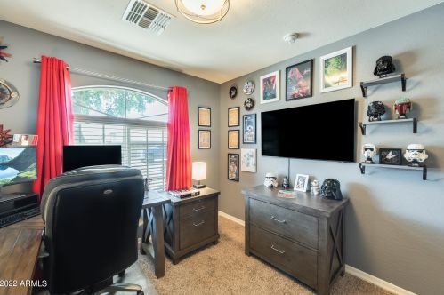 5623 27 Dr, Phoenix AZ 85053-1725 exterior