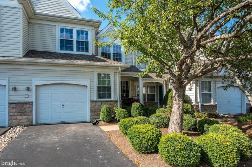 1674 Rockcress Dr, Jamison PA  18929-1645 exterior