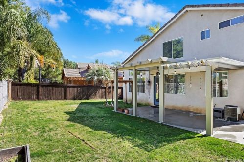 31986 Calle Ballentine, Temecula CA 92592-6701 exterior