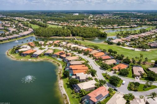 6545 Caldecott Dr, Naples FL 34113-3195 exterior