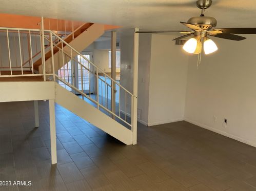 8058 31st Ln, Phoenix AZ  85051-6219 exterior