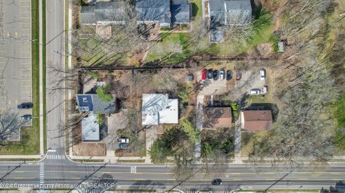 615 Burcham Dr, East Lansing MI 48823-2746 exterior