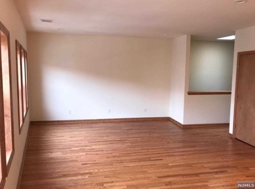 65 Westwood Ave, Westwood NJ  07675-1713 exterior