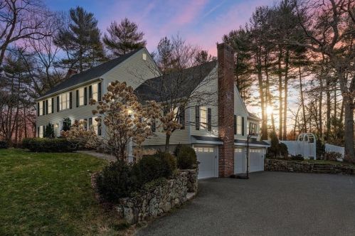 181 Johnny Cake St, North Andover MA 01845-5613 exterior