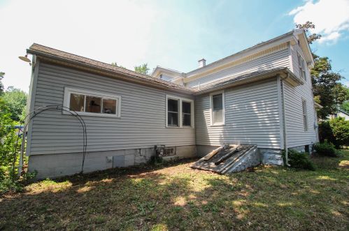 227 2 Ave, Three Rivers MI 49093-1104 exterior