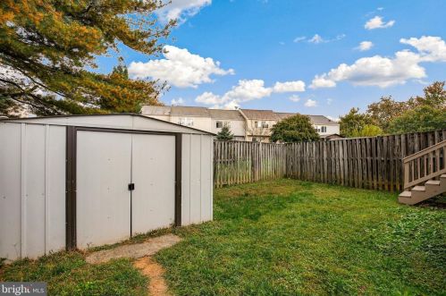 7813 Havenside Ter, Rockville MD 20855-2261 exterior