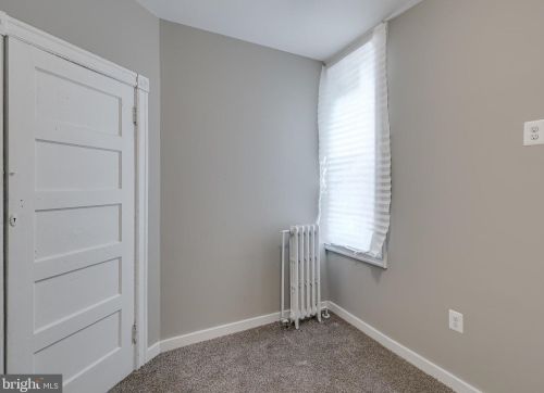 1941 30 St, Philadelphia PA 19121-1838 exterior