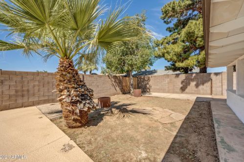 11216 33rd Ave, Phoenix AZ 85029-4105 exterior