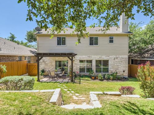 4333 Cyn Gln Cir, Austin TX 78732-2185 exterior