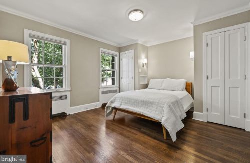 3324 Reservoir Rd, Washington DC  20007-2311 exterior