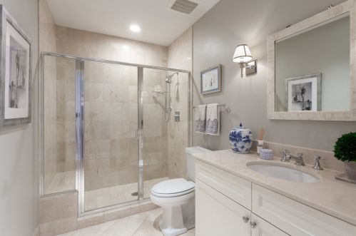 1035 Dearborn St, Chicago IL 60610-2995 exterior